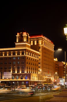 枯木逢春梦难寻：iPhone17 Pro暗光夜拍的重构艺术 IT技术